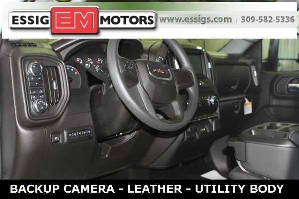 2024 GMC Sierra 2500HD Pro 4D Crew Cab 4WD in Aledo, IL - Essig Motors Inc.